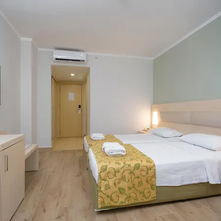 White Lilyum 4* Kemer