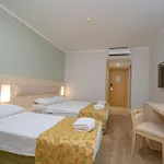 White Lilyum Hotel