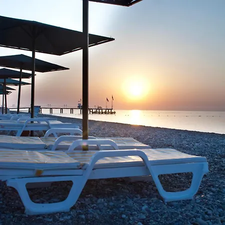 Hotel White Lilyum 4*