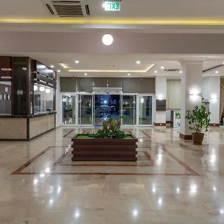 Hotel White Lilyum 4*
