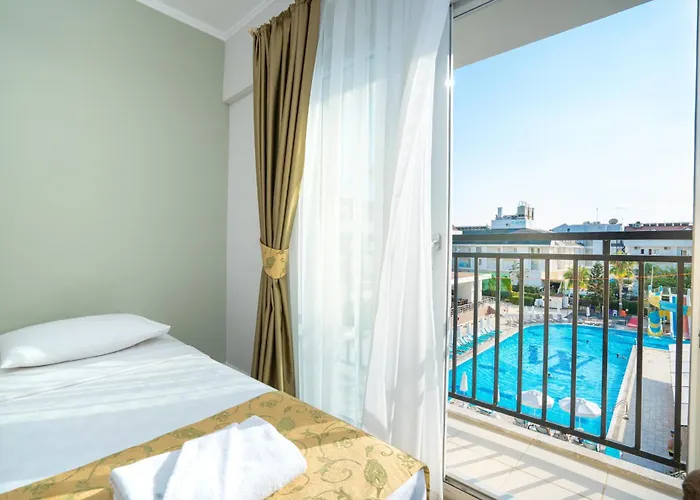 Hotel White Lilyum